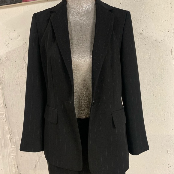 Charter Club woman’s suit - Picture 2 of 4